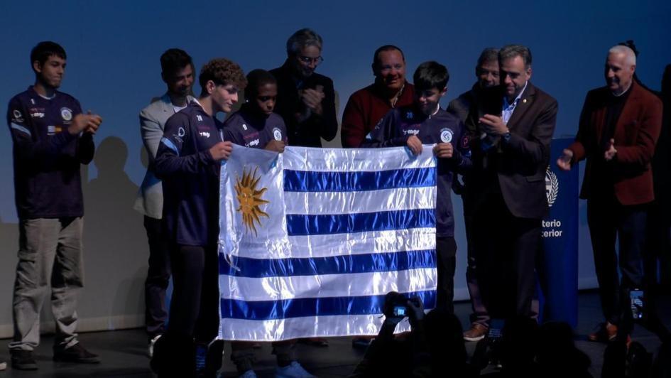 Aniversario Pelota al Medio Aniversario Pelota al Medio