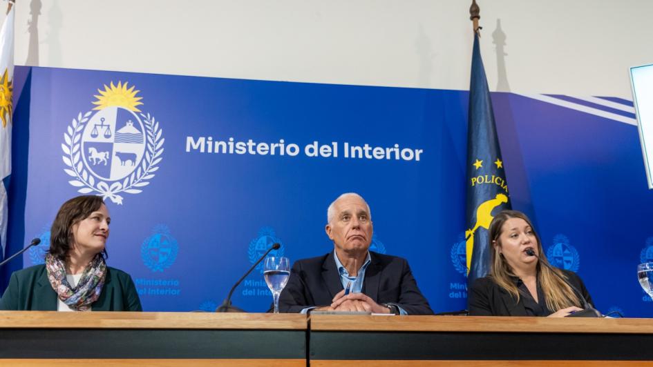 Ministro del Interior, embajadora de EEUU y Jefa de la Oficina de UNODC en Uruguay Ministro del Interior, embajadora de EEUU y Jefa de la Oficina de UNODC en Uruguay