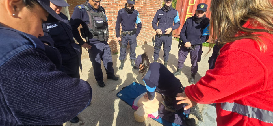 TALLER DE RCP PARA POLICIAS DE MALDONADO RCP FUNCIONARIOS POLICIALES