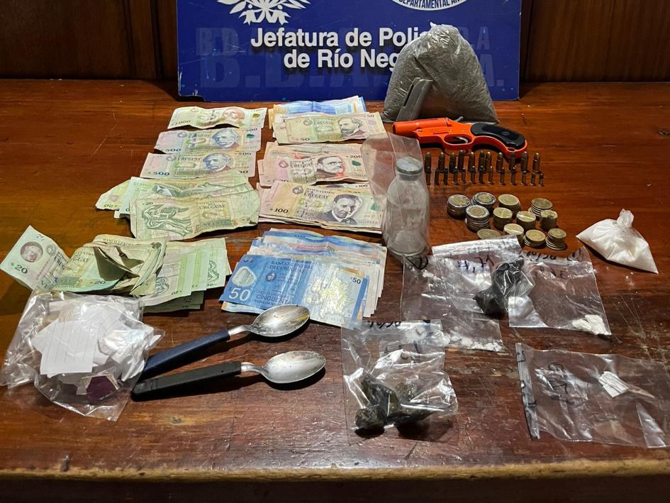 objetos incautados en el operativo