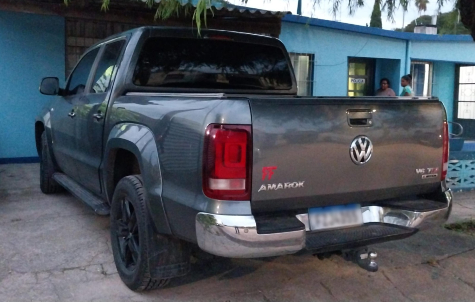 vehículo incautado al detenido