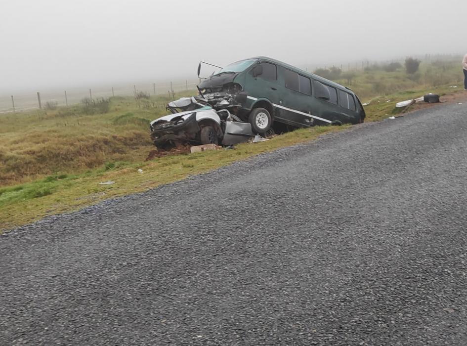 Dos vehículos accidentados Vehículos accidentados