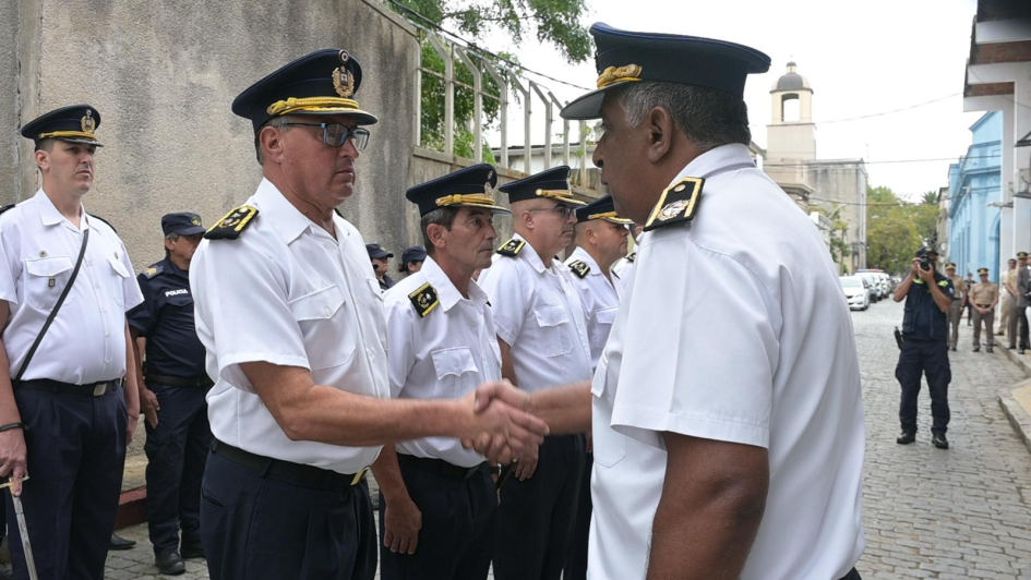 Saludo. Saludo del Sr. Jefe al comando jefaturial.