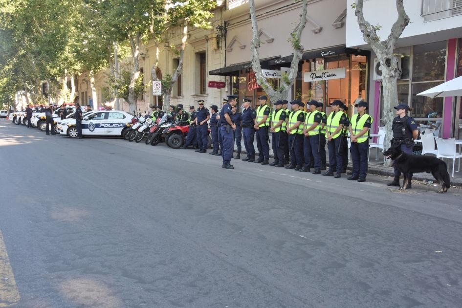 Policías Policías