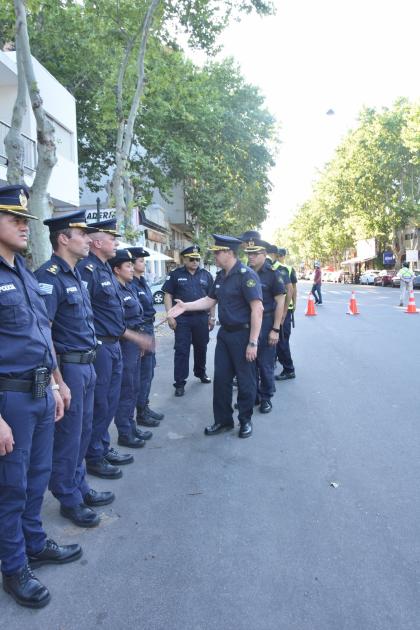 Policías Policías