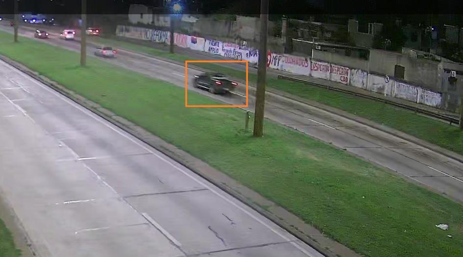 vehículo hurtado seguido por cámaras de videovigilancia