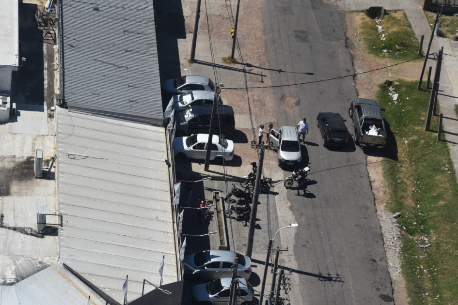 imagen aérea del operativo policial imagen aérea del operativo policial