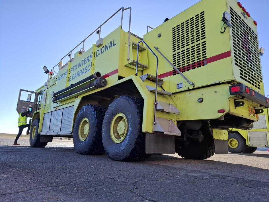 Vehículo de bomberos AIC Vista de un vehículo de bomberos AIC