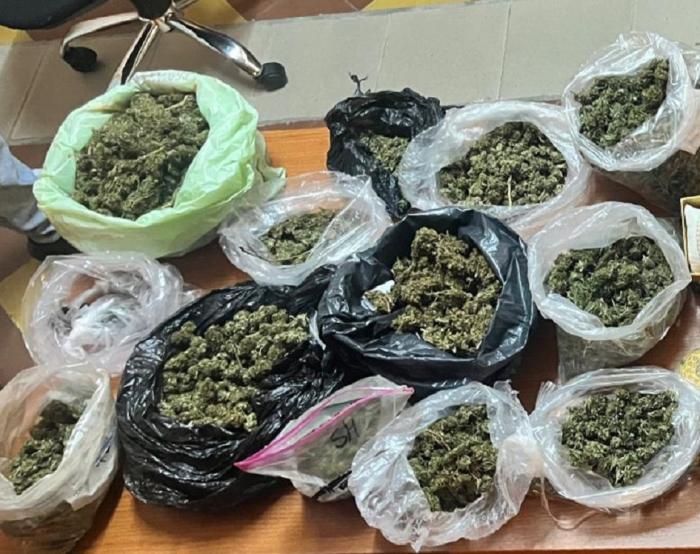 Tres kilos de marihuana incautada Detalles de la incautación