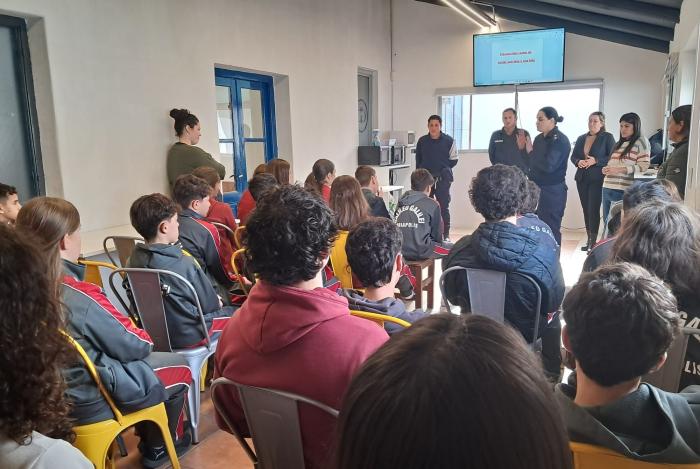 La Policía Comunitaria de Maldonado impulsa un abordaje integral para prevenir delitos