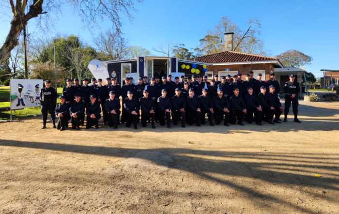 Curso de Formación Profesional en la Escuela Policial de la Escala Básica. Curso de Formación Profesional en la Escuela Policial de la Escala Básica.