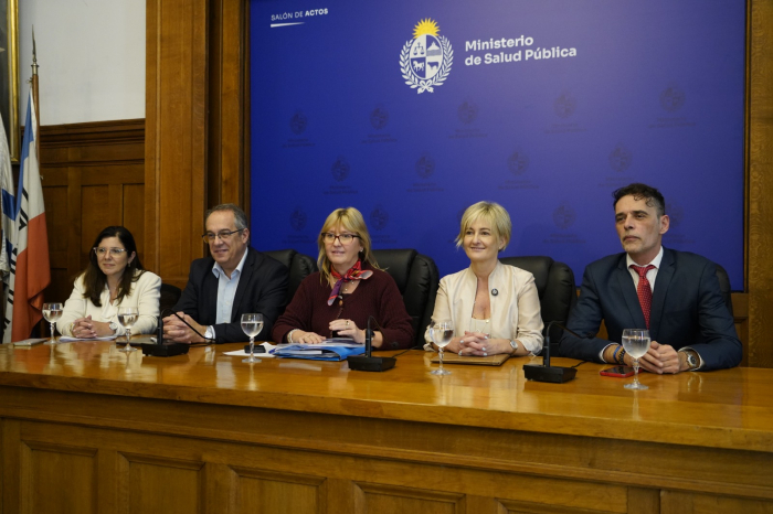  Subsecretaria del Ministerio del Interior, Ministros de Salud y Educación y Subsecretario del Mides