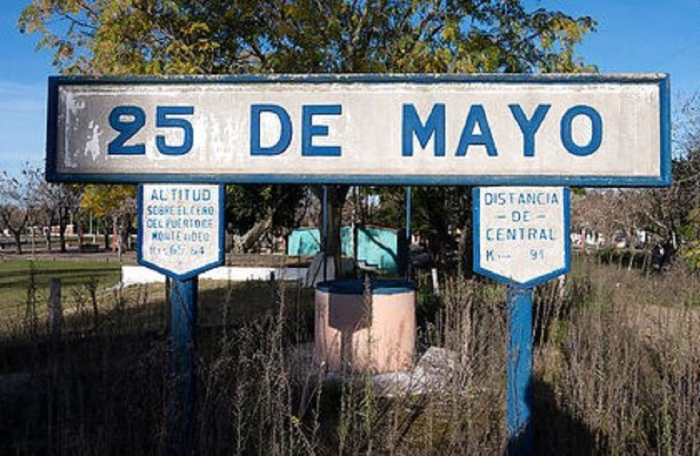 Cartel de 25 de Mayo