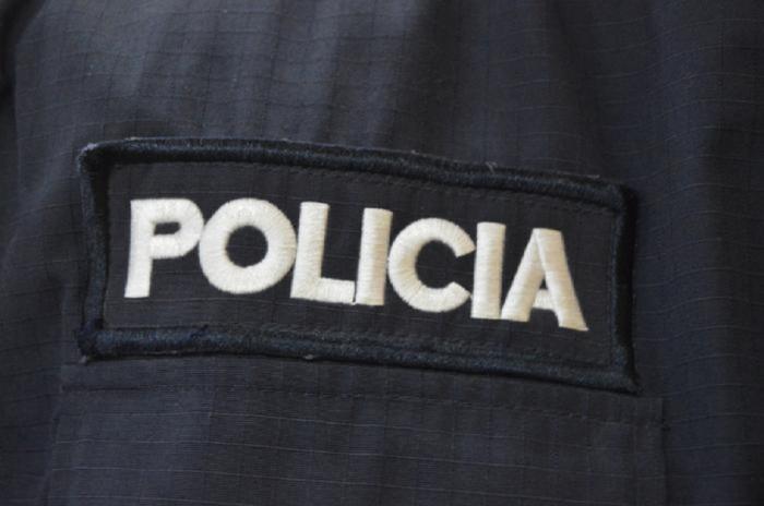 Cartel Policia