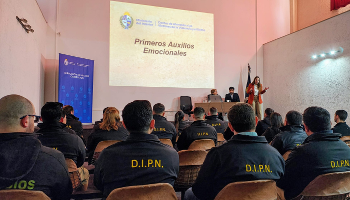 Implementan taller de apoyo psicológico para el personal del Departamento de Homicidios