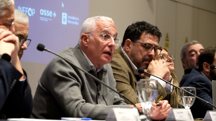 Ministro del Interior y Secretario de la Presidencia Ministro del Interior y Secretario de la Presidencia