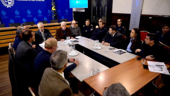 Reunión autoridades del Ministerio del Interior, AUF, Peñarol y Nacional