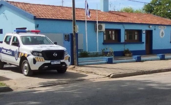 Fachada y móvil de seccional séptima Fachada y móvil de seccional séptima