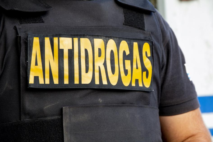 Brigada Departamental Antidrogas Chaleco antibalas que dice Antidrogas