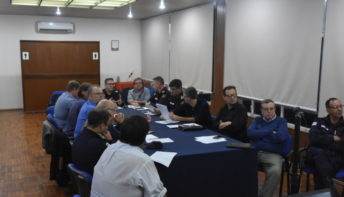Reunión con la comisión y Representantes Nacionales