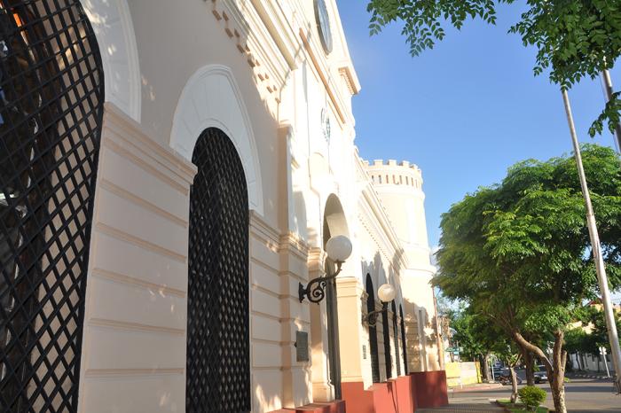 Edificio de Jefatura de Policía de Artigas.