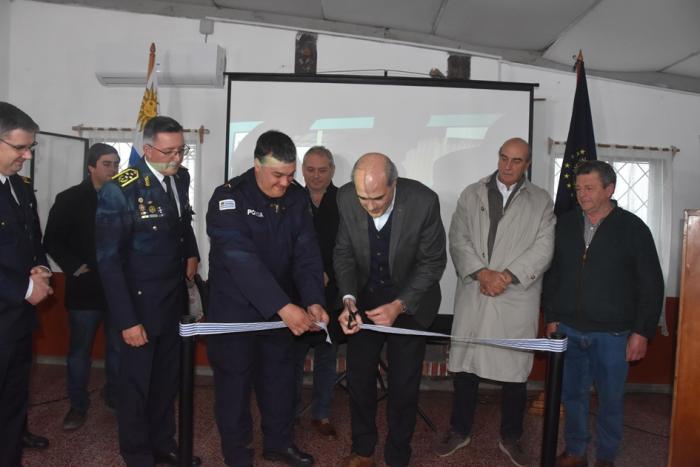 Inauguración seccional 13era de Goñi