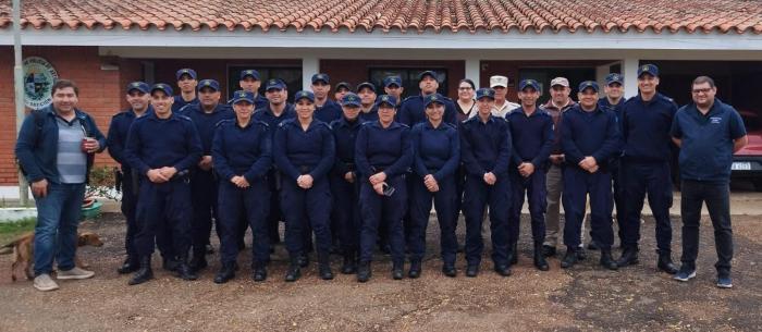 FOTO DE INSTRUCTORES Y ALUMNOS DEL CURSO DE R.C.P. Y D.E.A.