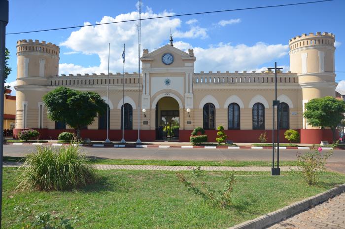 Fachada de Jefatura.
