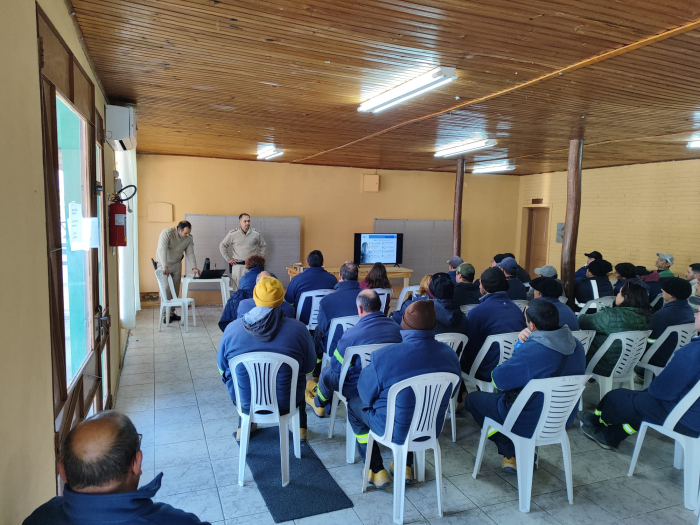 Los expositores de Caminera durante el taller sobre traslado y manejo de maquinaria agrícola 
