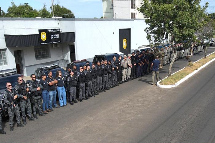 Fuerzas policiales conjuntas de Artigas y Quaraí.
