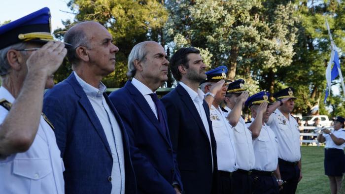 autoridades en el aniversario de la Guardia Republicana