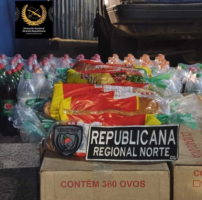 objetos de contrabando incuatados al detenido 