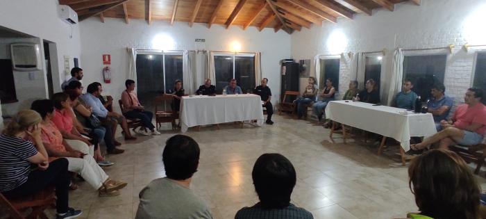 Reunión con vecinos barrio ribot reunion con vecinos barrio ribot
