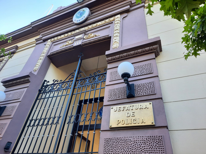 Fachada de la Jefatura de Policía de Florida