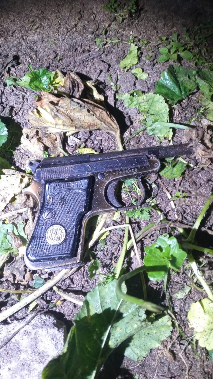 Pistola incautada en Ciudad del Plata