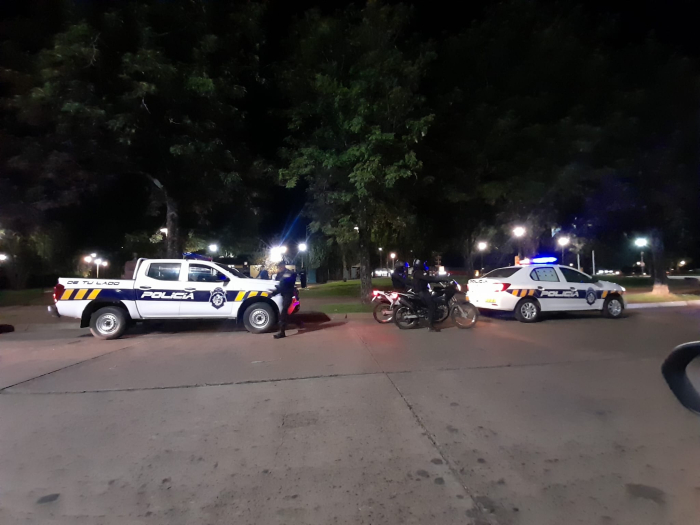 Patrullaje de motos, camionetas y automóviles