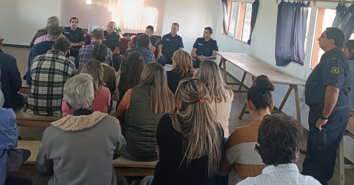 Visita del Comando Jefaturial a Paso Cementerio y Pueblo Quintana