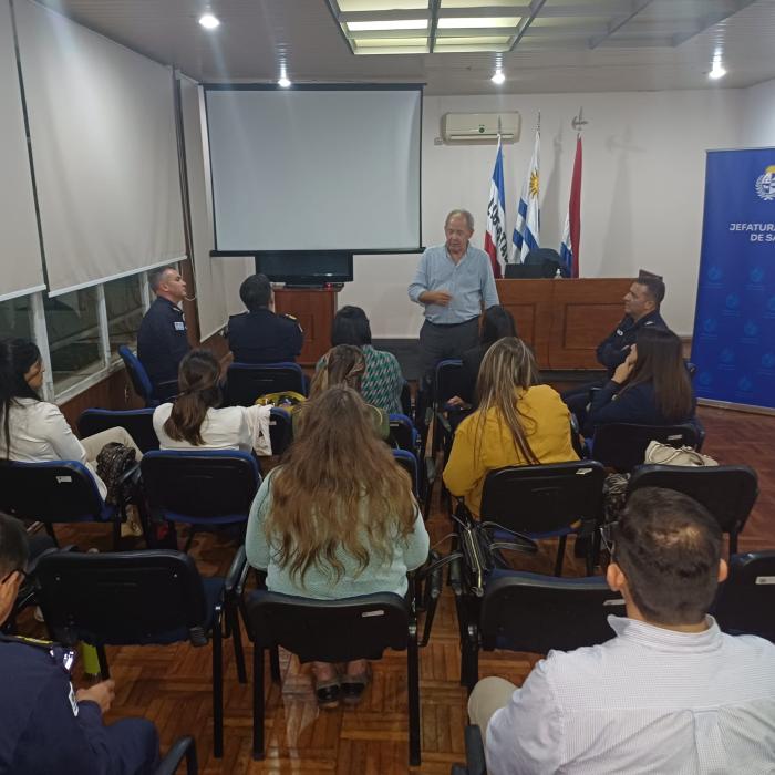 Participantes en el taller sobre "lavado de activos"
