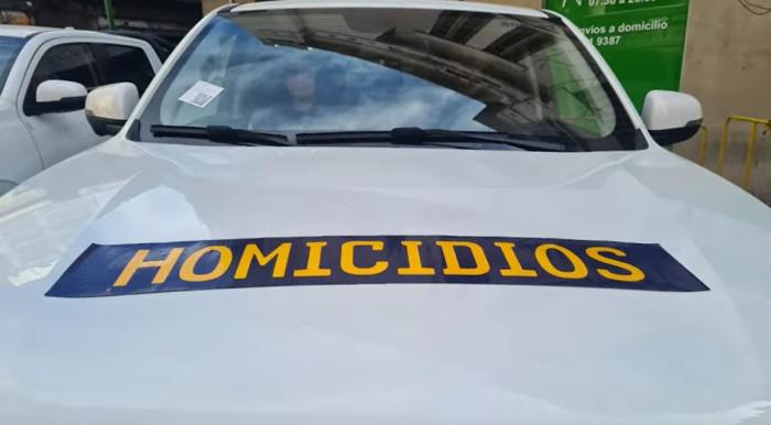 Móvil del Departamento de Homicidios