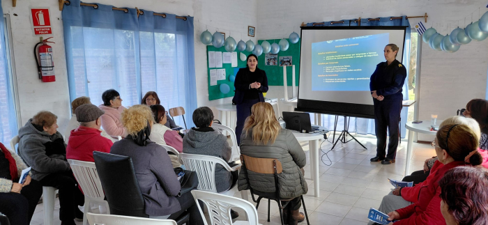 charla de prevención de estafas Charla de policia comunitaria en san carlos