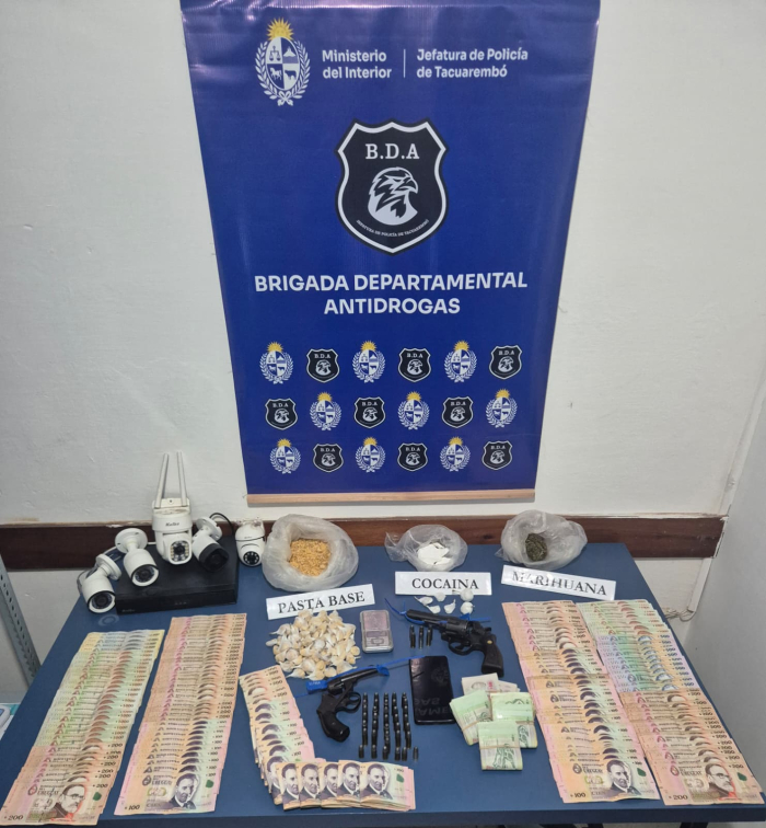 armas municiones estupefacientes y dinero