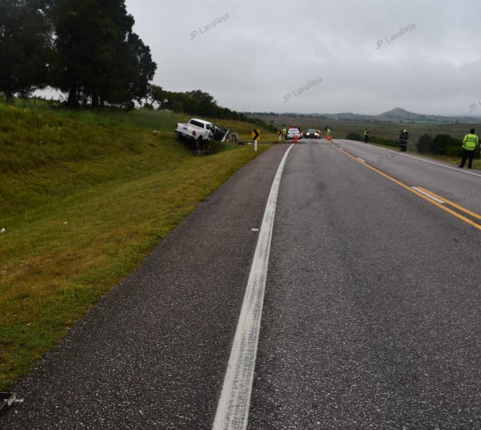 Camioneta en siniestro fatal por ruta 8