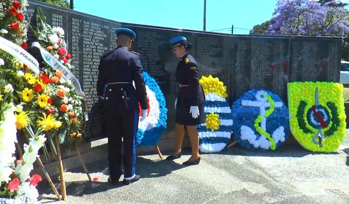 Ofrendas florales en el martirologio