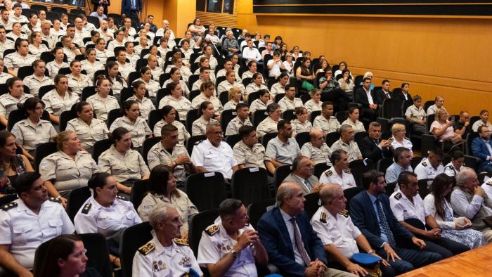 Operadores penitenciarios egresados.