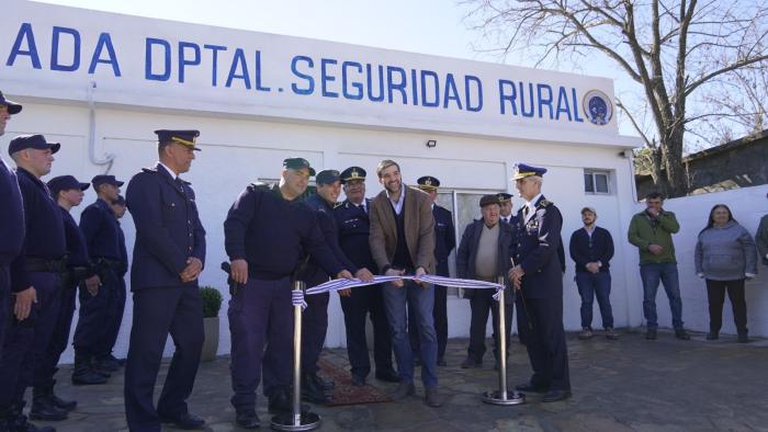 Corte de cinta Brigada Departamental de Seguridad Rural. Corte de cinta Brigada Departamental de Seguridad Rural.