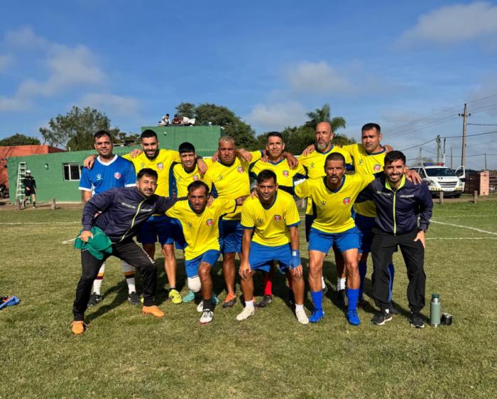 equipo de la Unidad N° 6 del INR
