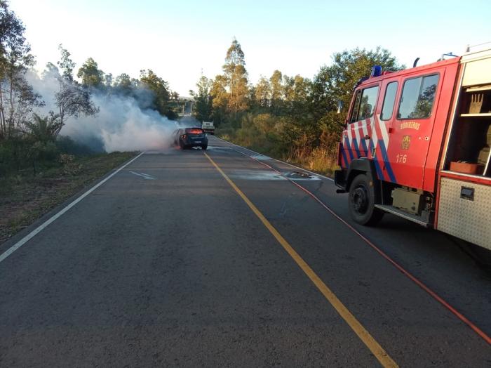 Incendio vehículo ruta 37 y ruta inter balnearia 
