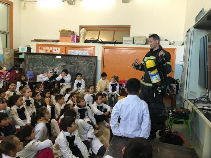 niños en Escuela N°52 de Piriápolis