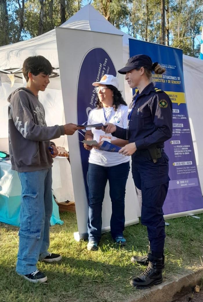 Stand sobre violencia de género.