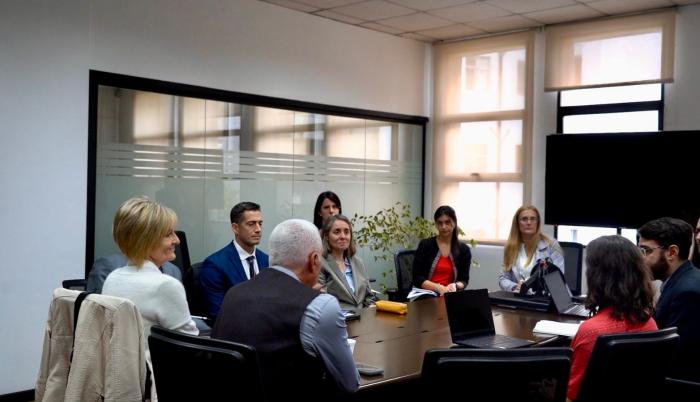 Autoridades del Ministerio del Interior y equipo del BID.